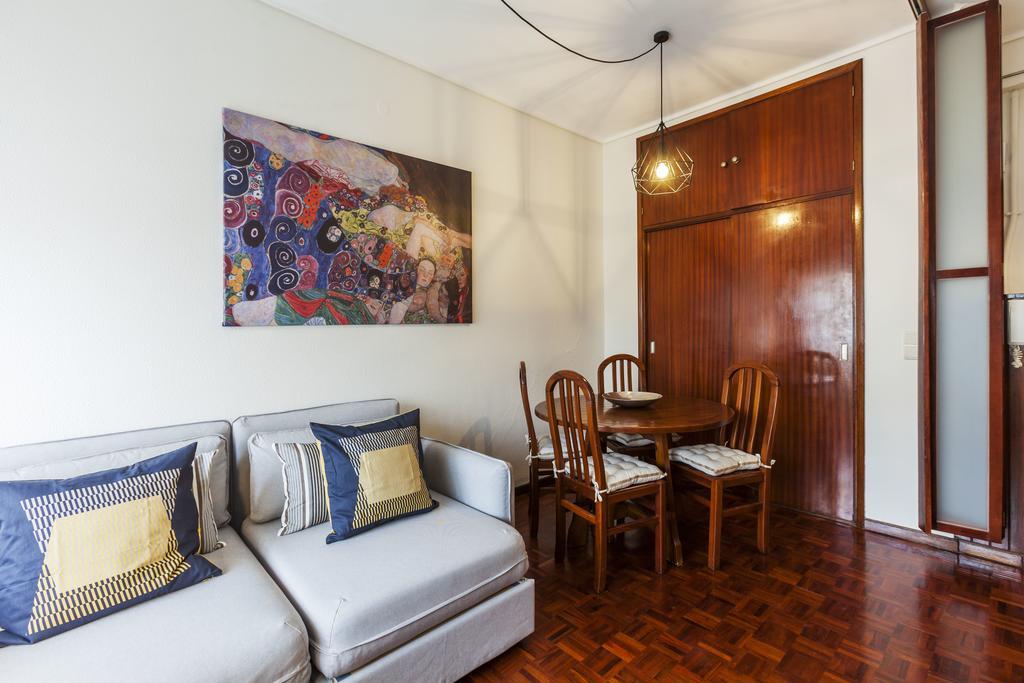 Apartment Camoes Deluxe Порту Экстерьер фото