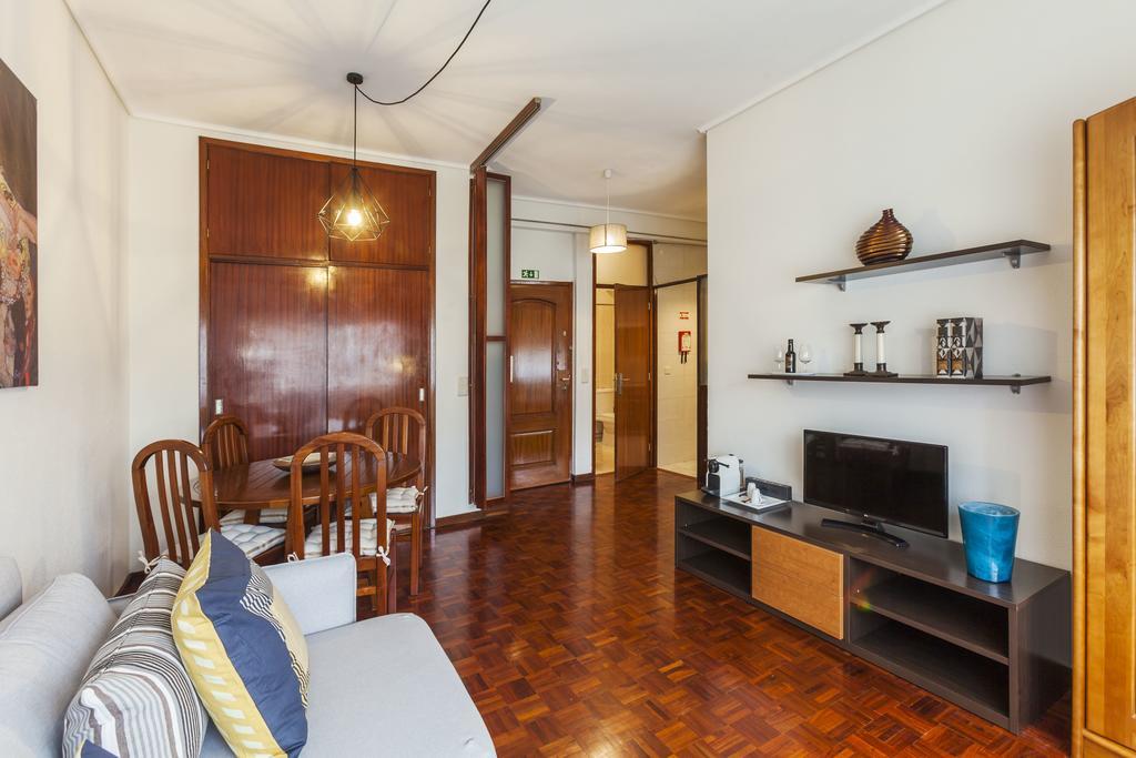 Apartment Camoes Deluxe Порту Экстерьер фото